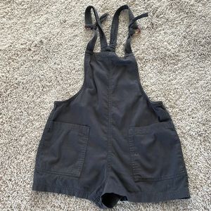 Aerie short overalls